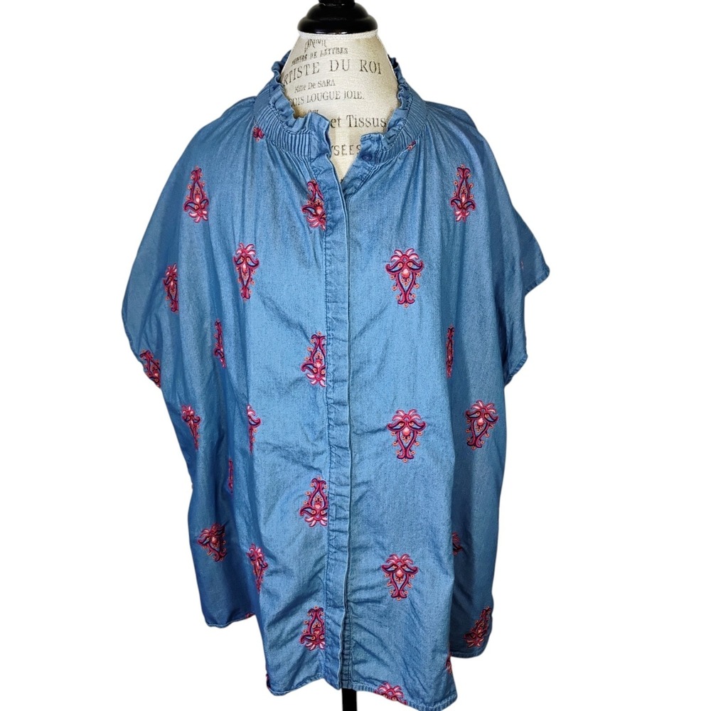 Torrid Belle Isle Embroidered Chambray Top Womens 3X Blue Ruffle Neck Boho - Picture 2 of 12
